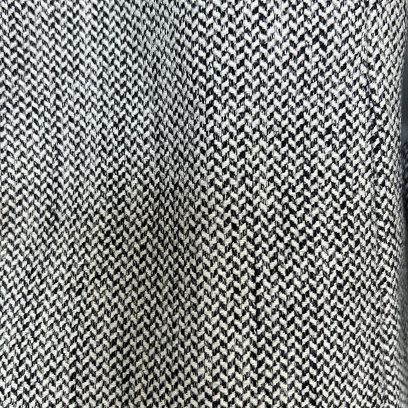 Never worn! Black and White tweed blazer - Picture 4 of 4